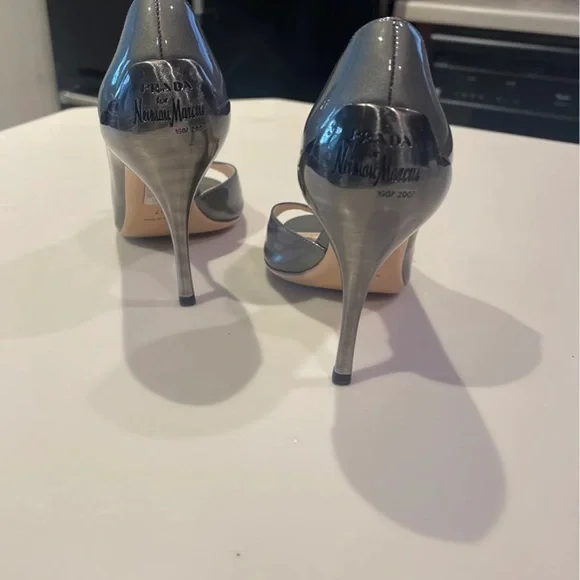 PRADA Heels (37) - Picture 4 of 9